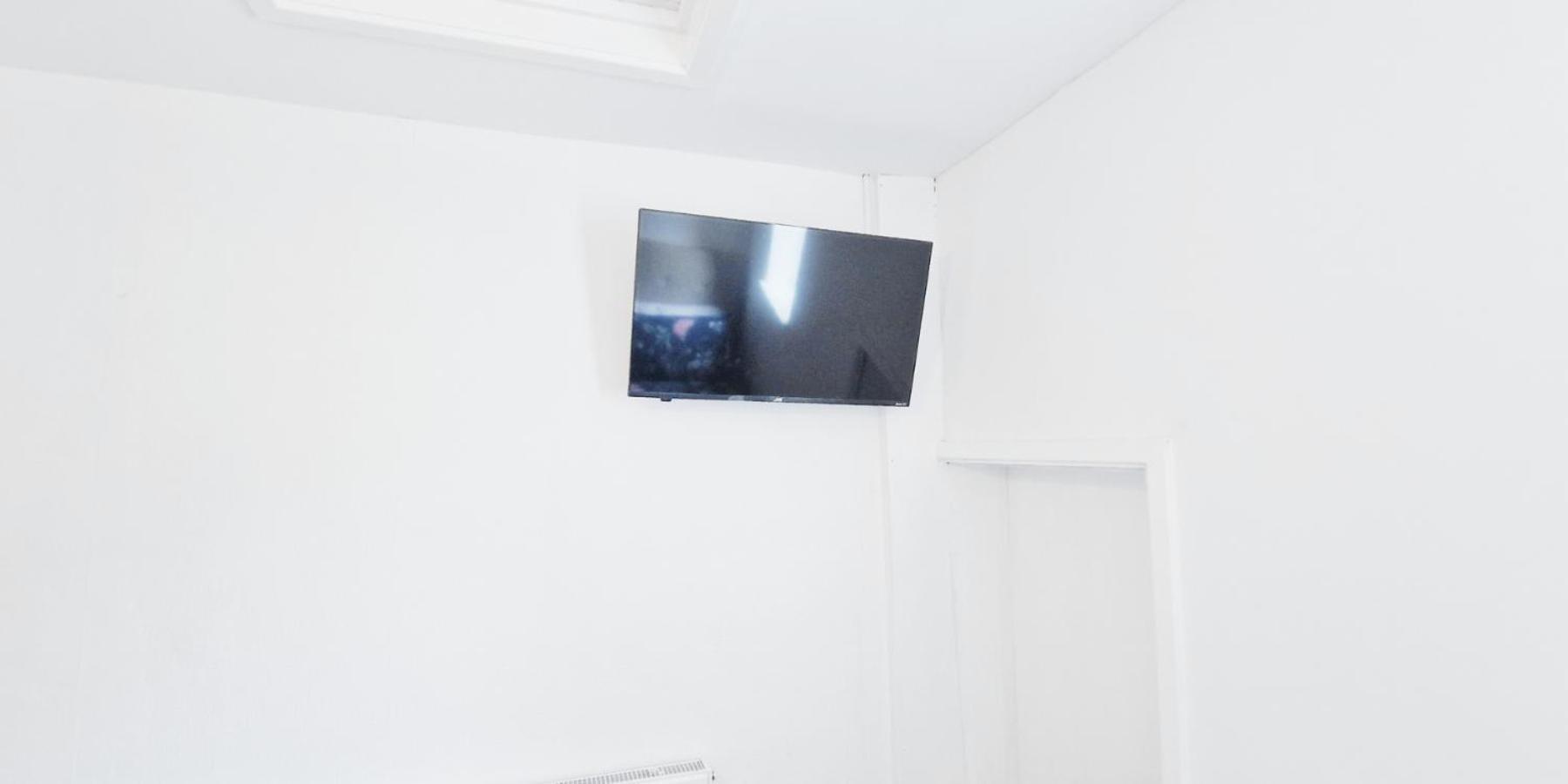 Single Room In Modern House Near นอตติงแฮม ภายนอก รูปภาพ
